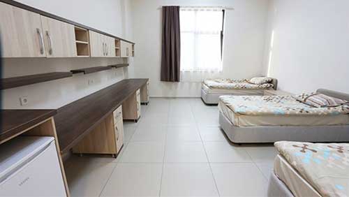 İzmir Bayındır Hacı Sinan KYK Erkek Ve Kız Yurdu